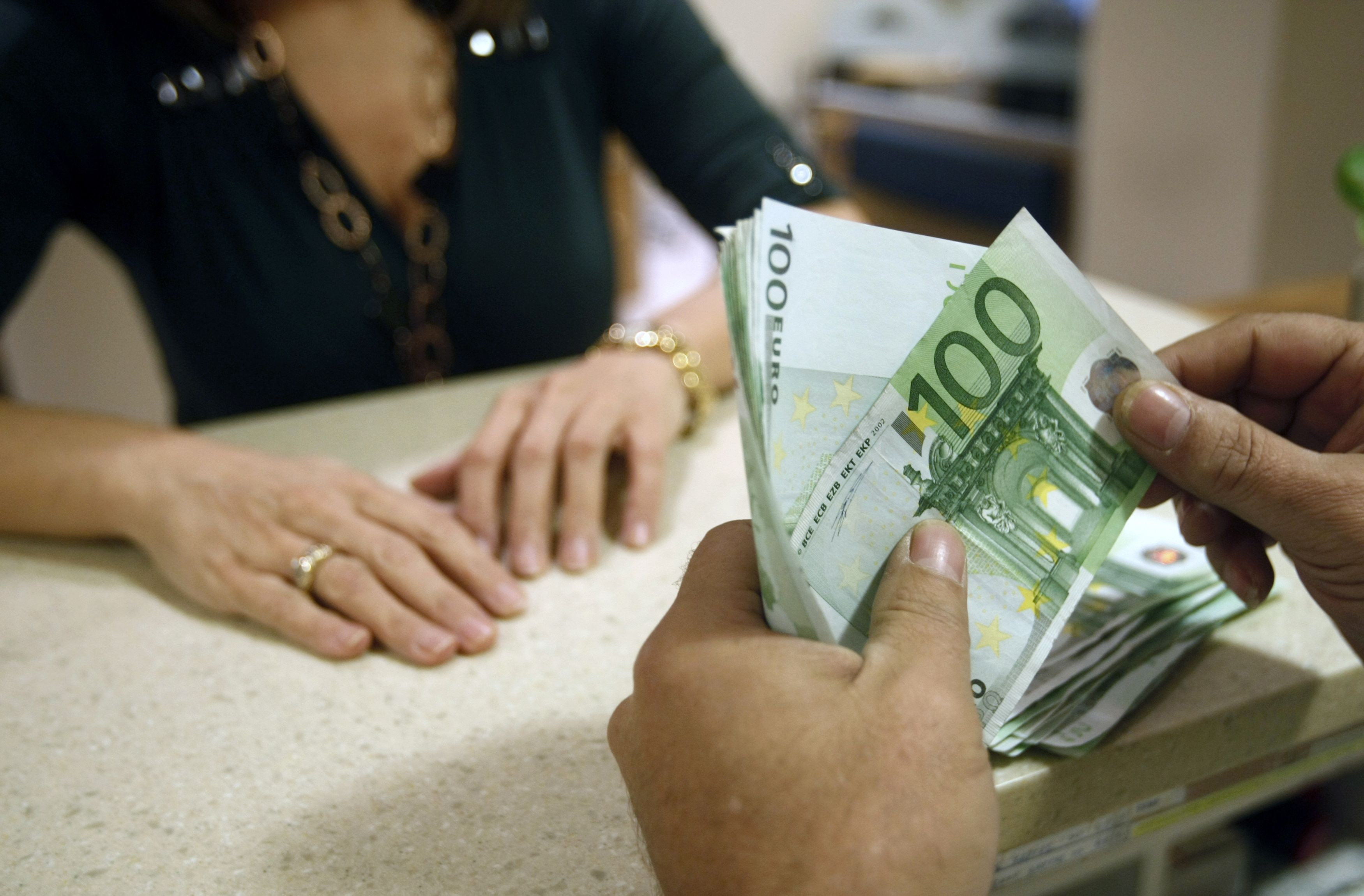 Καταβάλλεται αύριο το κοινωνικό μέρισμα – Πόσοι και ποιοι θα πάρουν πάνω από 500 ευρώ – Τι θα γίνει με τις εκκρεμείς αιτήσεις